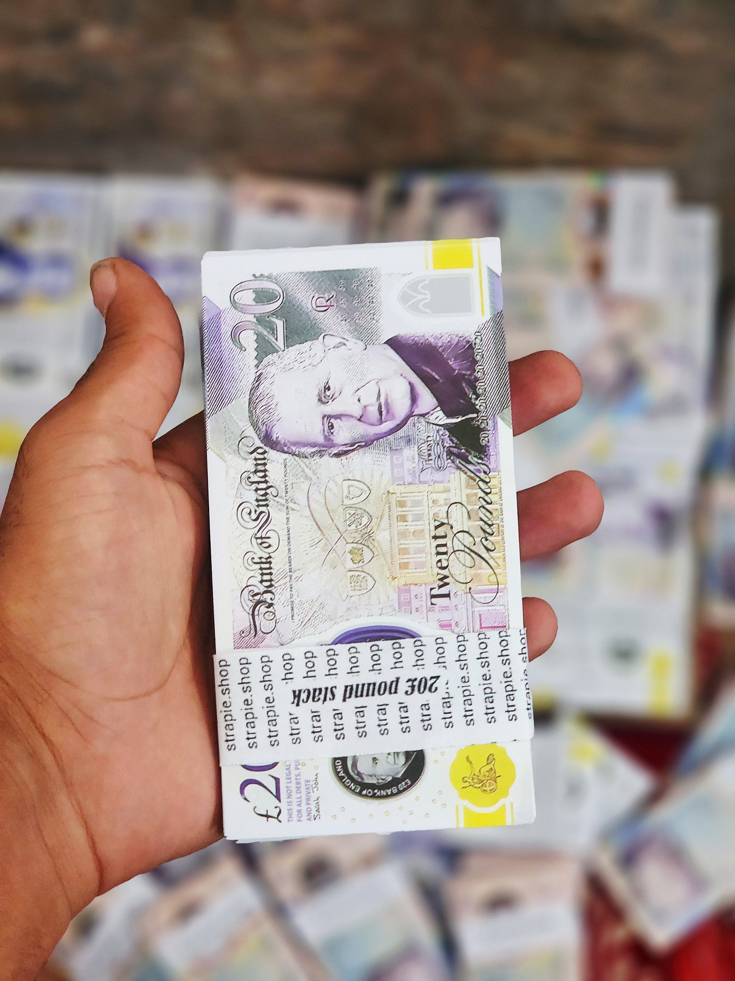 20£ pound prop stack (105 notes).